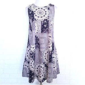 Zara Medallion Black & White A line Dress sz small.